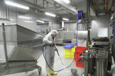 Уборка торговых центров и других производственных помещений